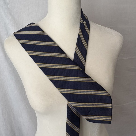 Brooks Brothers 100% Silk Tie Navy Blue Gold Light Blue Stripe Made in USA - Picture 1 of 6